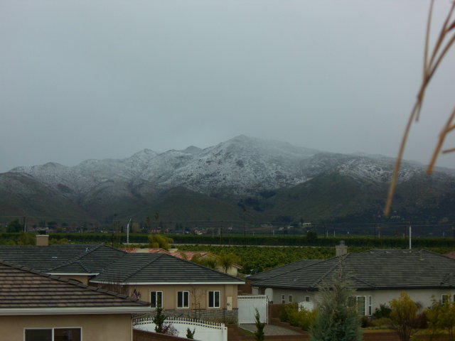 Low Mountain Snow: February 14, 2008