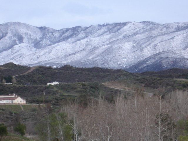 Low Mountain Snow: February 14, 2008